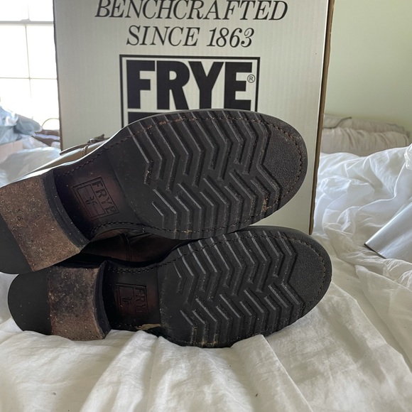 FRYE Veronica Short Boot - Picture 7 of 9